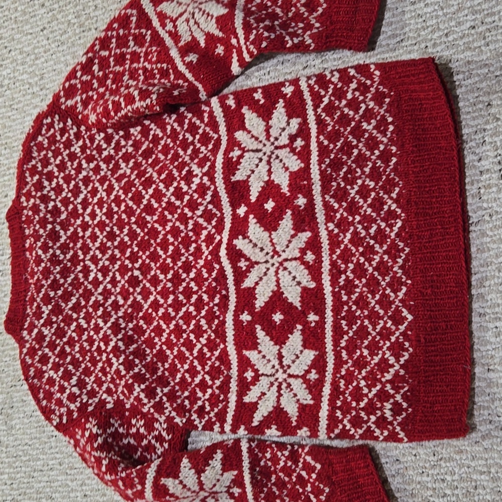VINTAGE Red Snowflake Pattern Wool Sweater - Picture 10 of 13